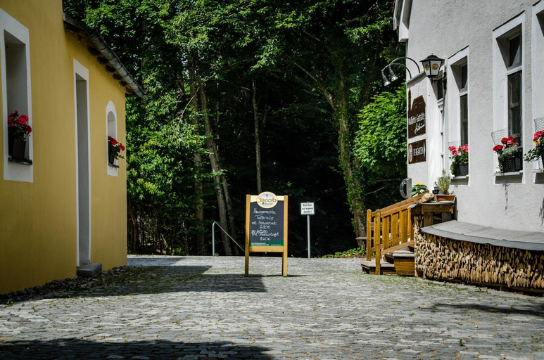 Others 4, Wallfahrts-Gaststatte Heilbrunnl, Cham