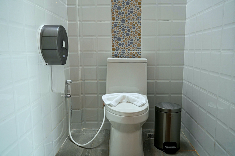Bathroom 4, PIDA COFFEE FARM LODGE, Saen Monourom