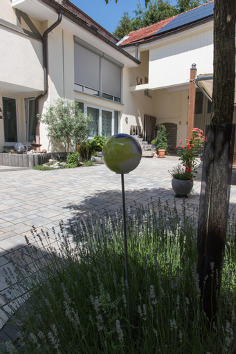 Exterior & Views 1, Gastehaus Schmitt, Mainz-Bingen