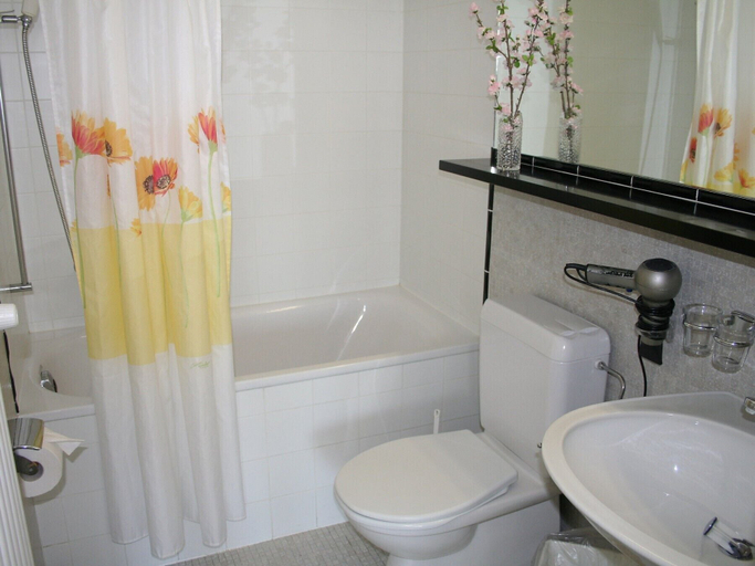 Bathroom, Lugano at Your Feet, Lugano