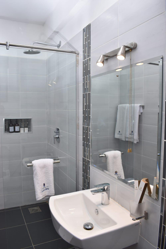 Bathroom 4, Hotel Lourdes, Siaya, Bondo