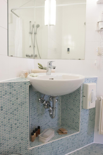 Bathroom 3, Pilgrims Inn Kreischa, Sächsische Schweiz-Osterzgebirge