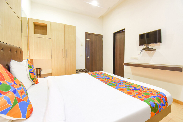 Bedroom 2, Fabhotel Shree Sai Residency, Pune