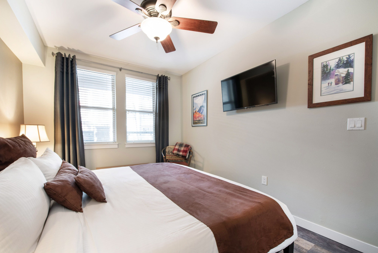 Room 4, Premium Unit 4373- Fraser Crossing/founders Pointe 1 Bedroom Condo, Grand