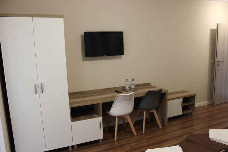 Others 5, Hotel Pod Strzecha, Kielce