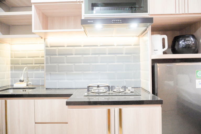 Others 4, Nice and Fancy Studio at Transpark Cibubur Apartment By Travelio, Depok