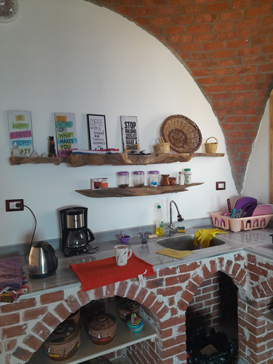 Private kitchen 4, 3-bed Sleeps 6 With Sea View & Free Parking, Al-Ghurdaqah