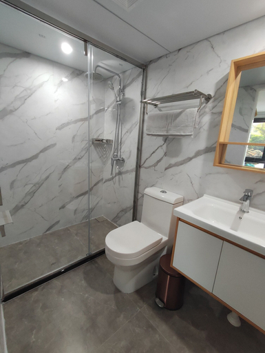 Bathroom, Résidence Florale Thionville, Moselle