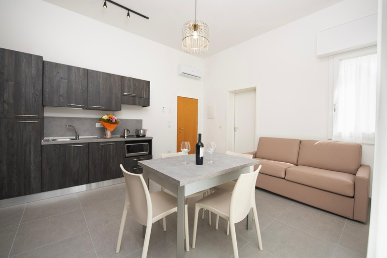 Others 4, Residence OndaMare, Ravenna