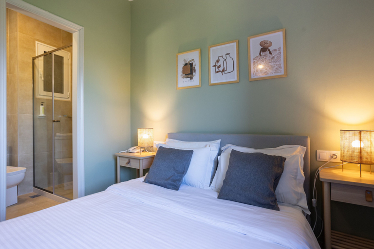 Bedroom 4, Hotel Bretagne, Ionian Islands