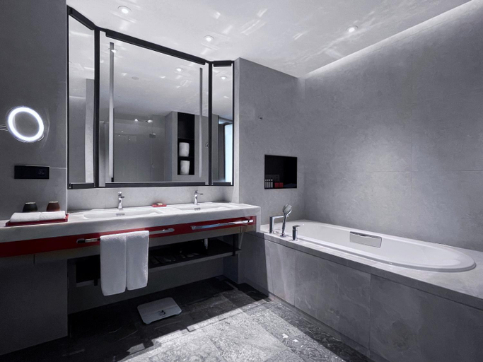 Bathroom 5, Empark Grand Hotel Beijing, Beijing
