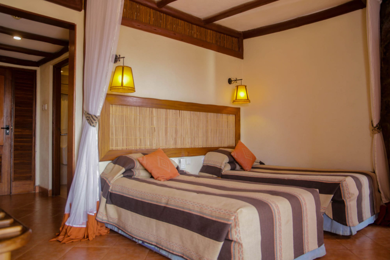 Bedroom 4, Kilaguni Serena Safari Lodge, Voi
