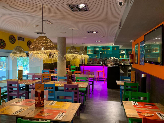 Restaurant 2, 08028 Apartments, Barcelona