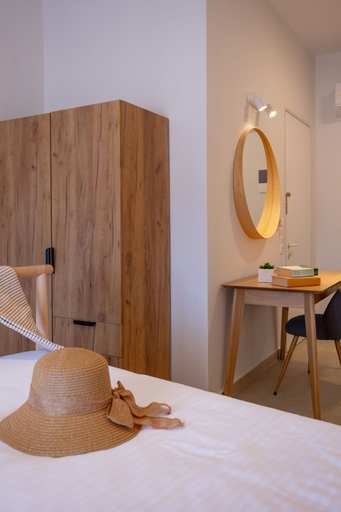 Bedroom 2, Hotel Bretagne, Ionian Islands
