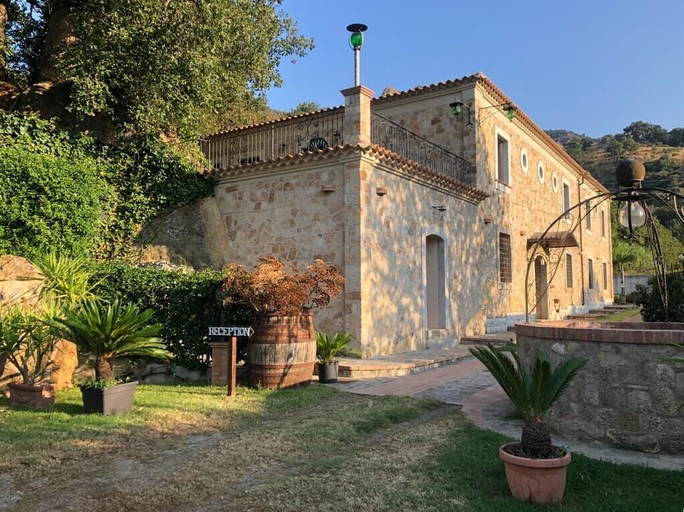 Exterior & Views 2, Agriturismo limpero romano, Reggio Di Calabria