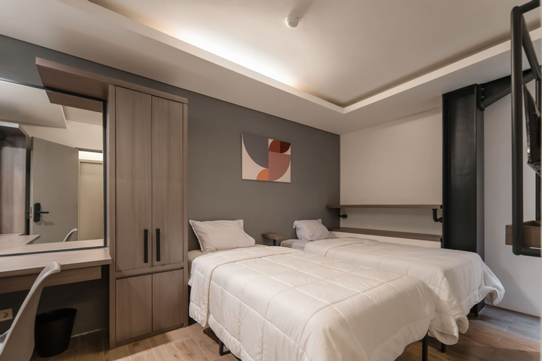 Bedroom 24