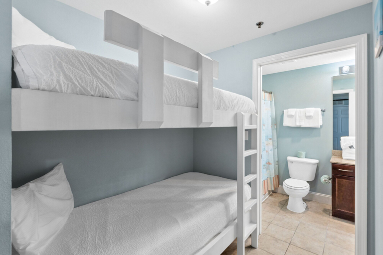 Bedroom 2, Laketown Wharf Resort by Panhandle Getaways, Bay