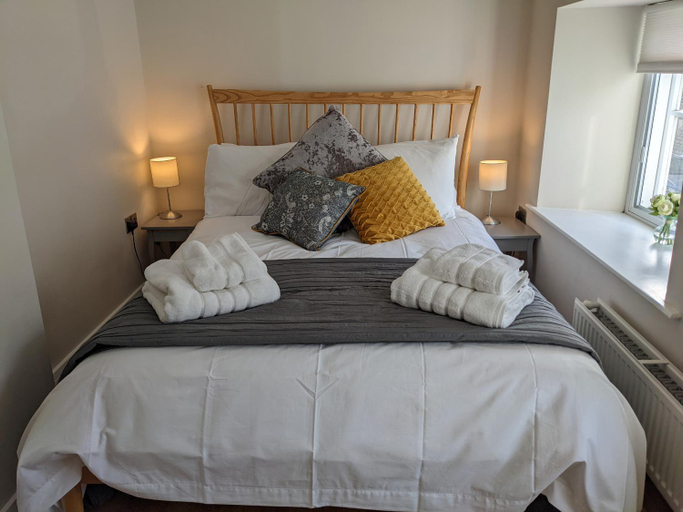 Bedroom 2, Troopers Cottage, Somerset