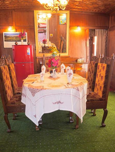 Food & Drinks 4, Lily of Nageen, Srinagar