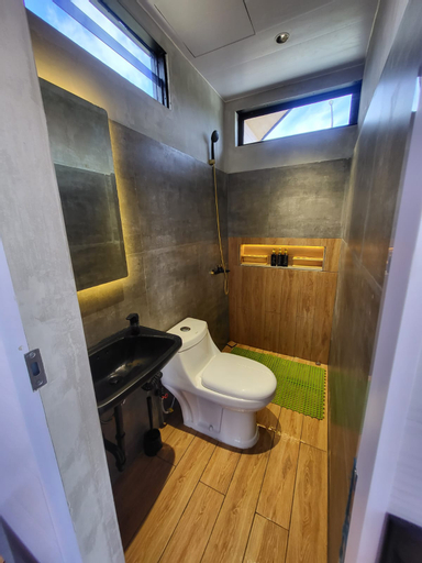 Bathroom 5