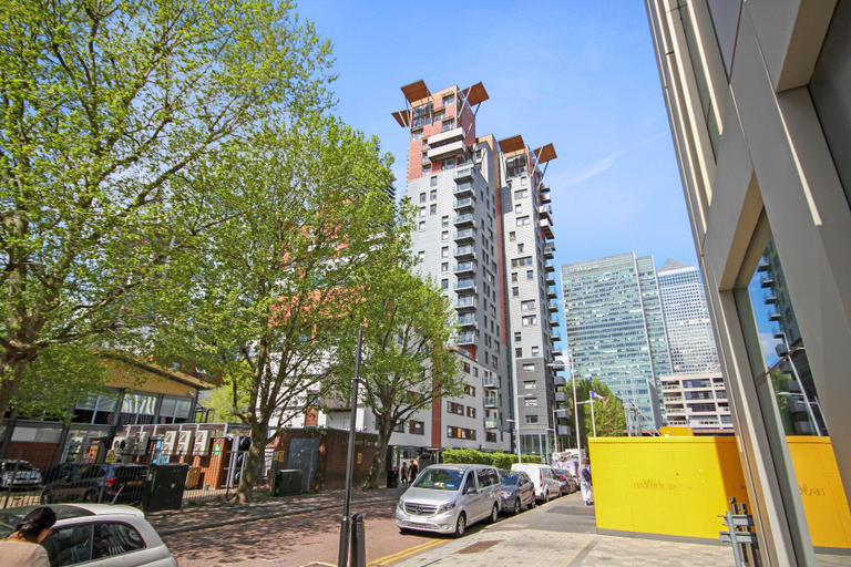 Exterior & Views 2, Cubo Canary Wharf, London