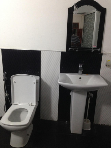 Bathroom 2, Hamadhi Guest, Hildummulla