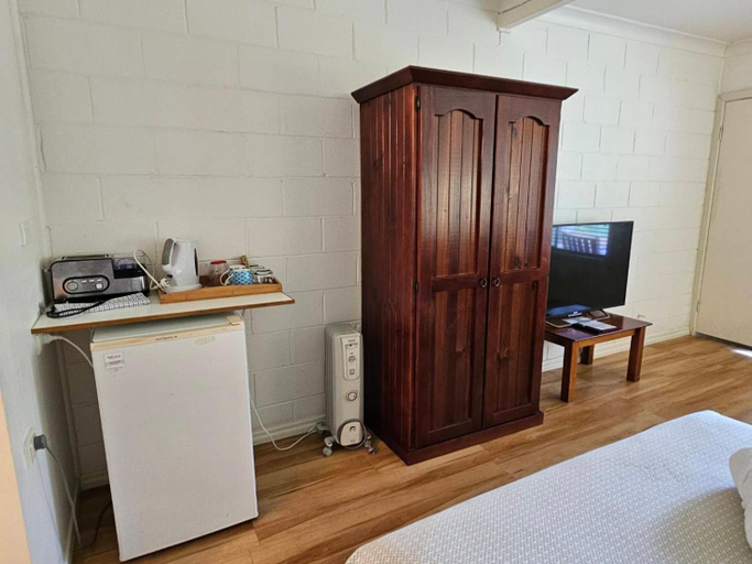 Others 2, The Bushranger Hideaway, Tweed - Pt B