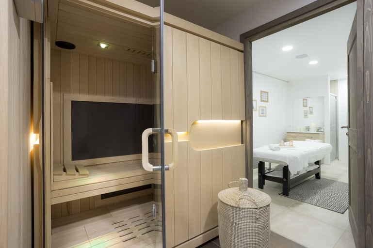 Bedroom 2, TERRESENS - Le Hameau de Barthélémy, Savoie