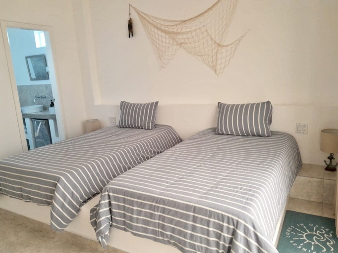 Bedroom 3, Yellow Heron house
