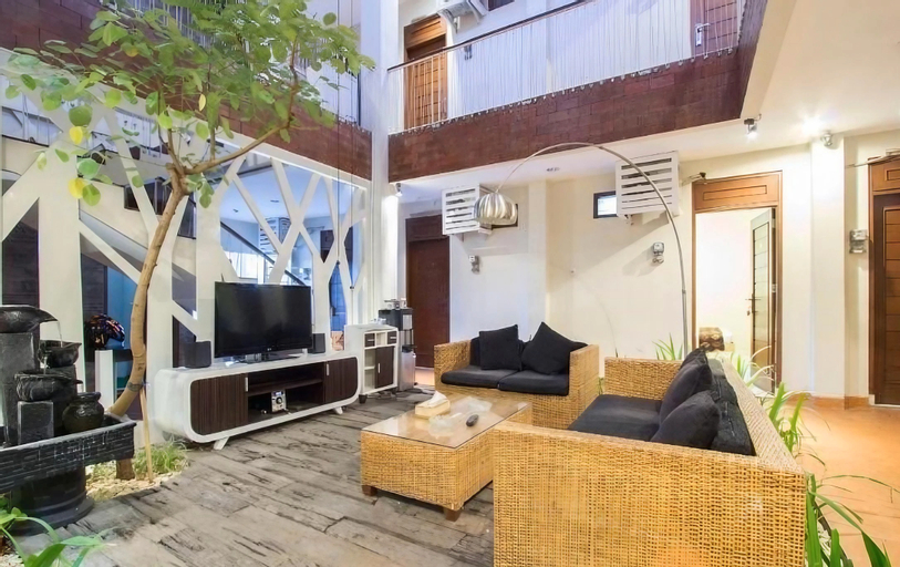 Others 5, Victoria Guest House, Solo