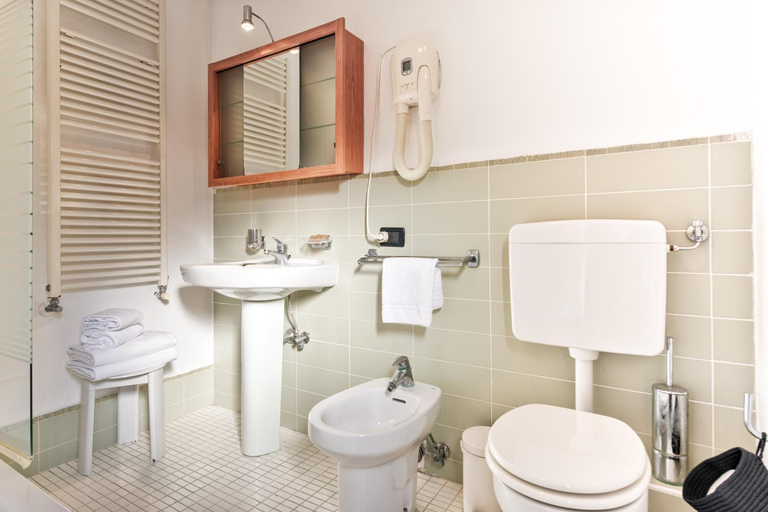 Bathroom 3, Ca' Fontanea, Venezia