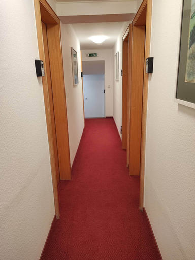 Others 5, Room in Guest Room - Single Room With Shared Bathroom and Kitchen, Rastatt
