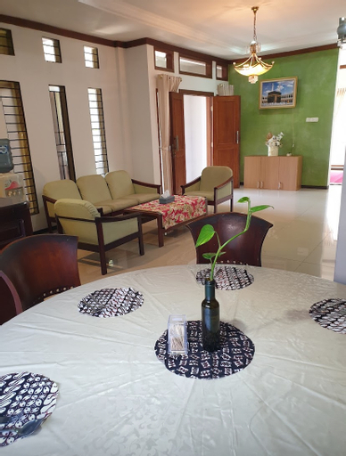 Griya Caraka C47 Homestay Guesthouse, Bandung