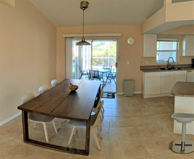 Others 5, Villa Luhna 3 Bed / 2 Bath Canalfront Heated Pool, Lee