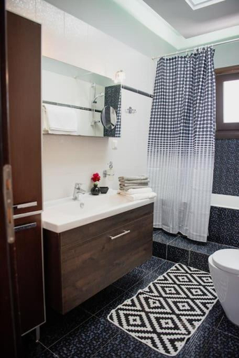 Bathroom 5, Villa Valentina, Thessaly