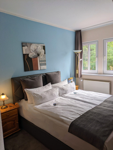 Bedroom 3, KURHOTEL Bad Suderode, Harz