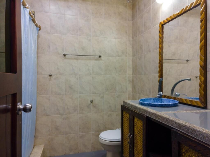 Bathroom 4, Hotel Sol y Playa Montañita, Santa Elena