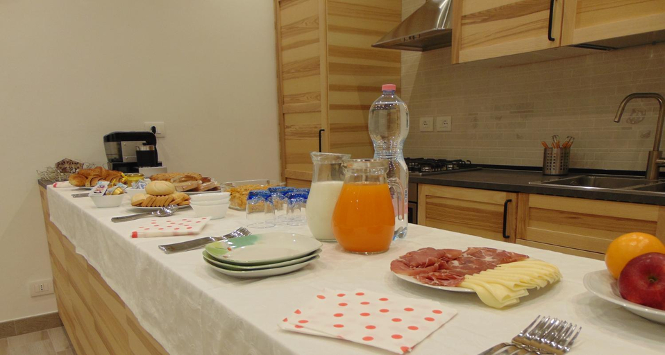Food & Drinks 2, La stazione, Padua