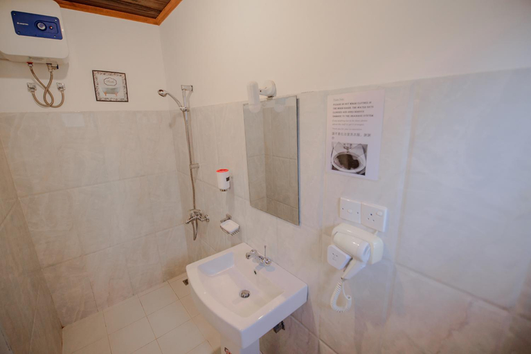 Bathroom 4, Muhsin Villa, Galle Four Gravets