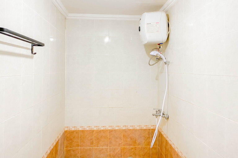 Bedroom 3, Comfortable Studio (No Kitchen) Grand Palace Kemayoran Apartment By Travelio, Central Jakarta