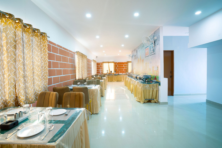 Food & Drinks 2, Treebo Galaxy Kings Suites, Hebbal, Bangalore
