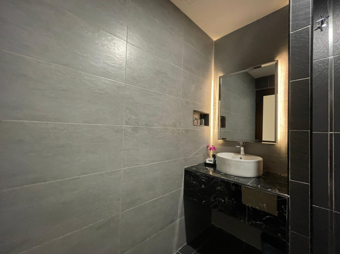 Bathroom 5, DSH Hotel, Kuantan