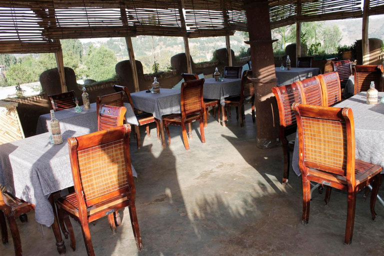 Food & Drinks 3, Lodge Du Chateau, Semen Gondar