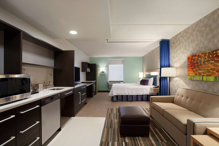 Dining Room 21