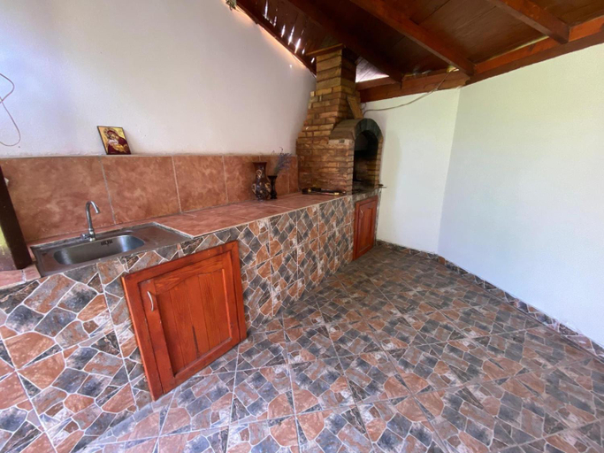 Others 2, Casa Izvorul Rece, Pui