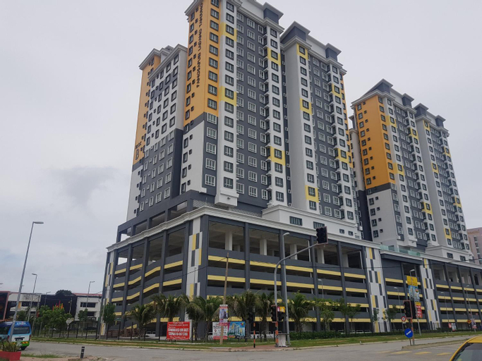 VTH Homestay (Drawbridge & KTCC Mall ) with POOL, Kuala Terengganu