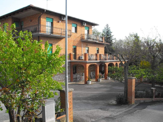Exterior & Views, La Piccola Siesta b&b, Siena