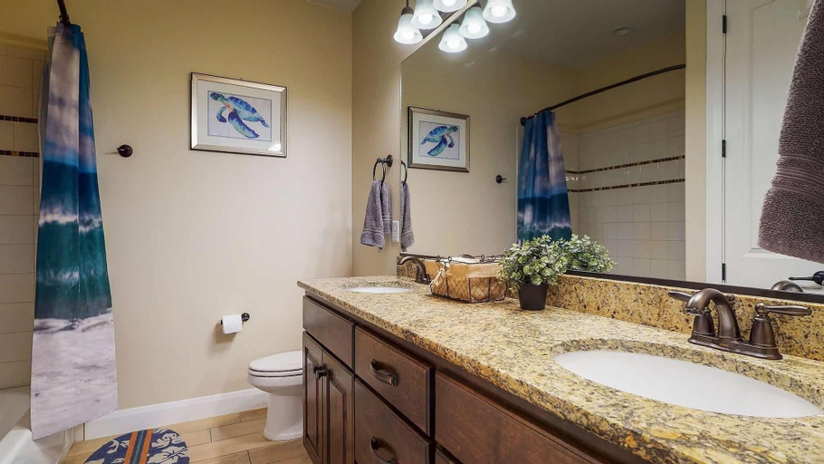 Bathroom 4, Pebble Beach Oasis by RedAwning, Washington