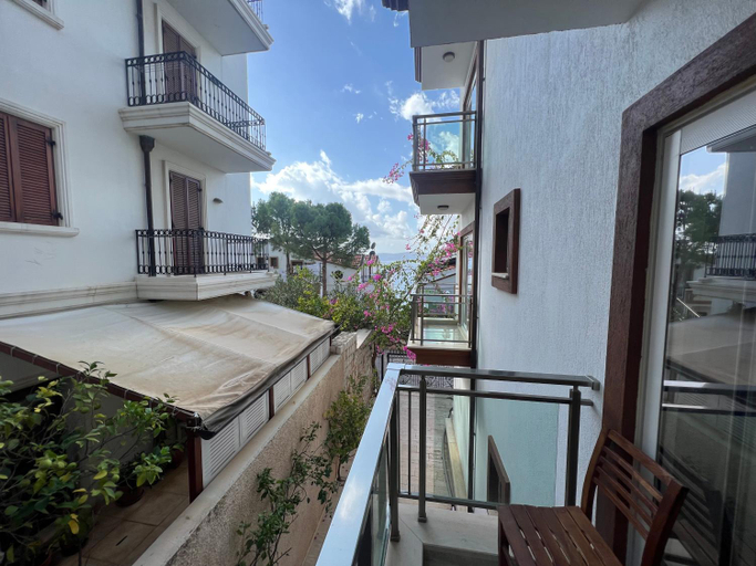 Others 2, Nar Twinn Otel, Kaş