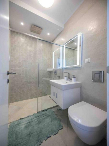 Bathroom 4, Holiday Home Buena Vista, Pojezerje